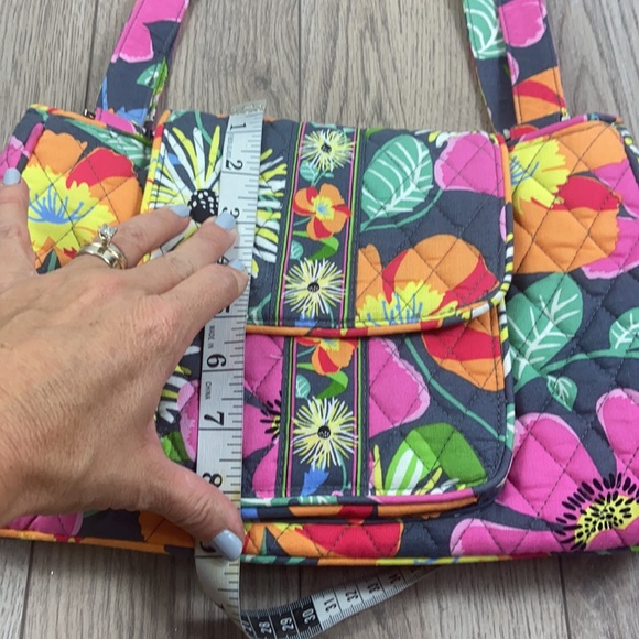 Like new Vera Bradley floral grey double strap shoulder bag - Picture 10 of 14